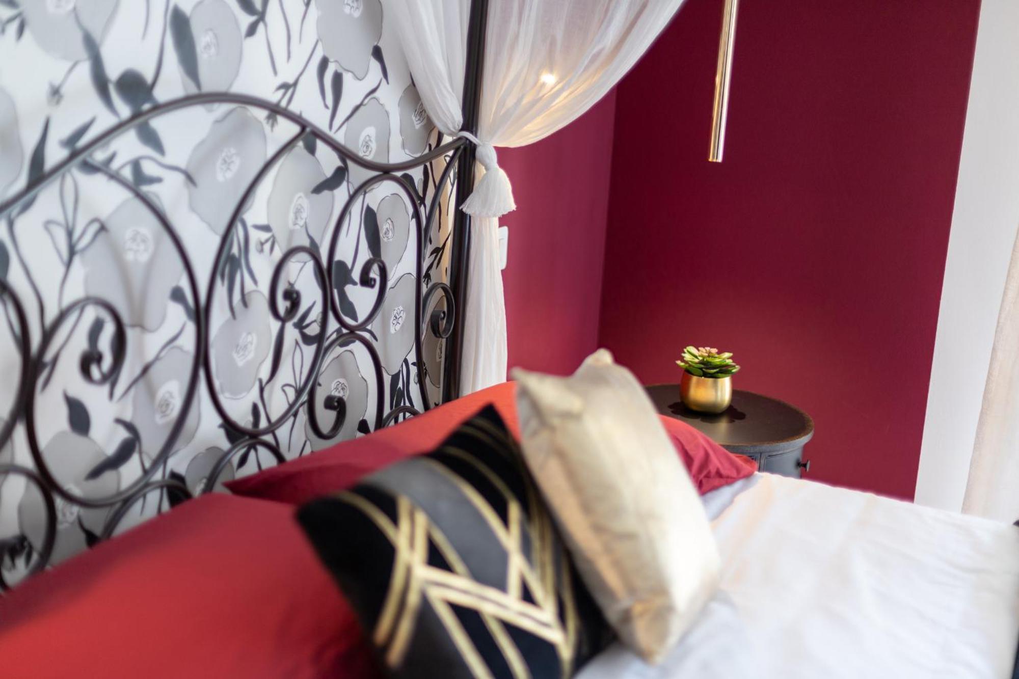 Ale House Hotel Arezzo Bagian luar foto
