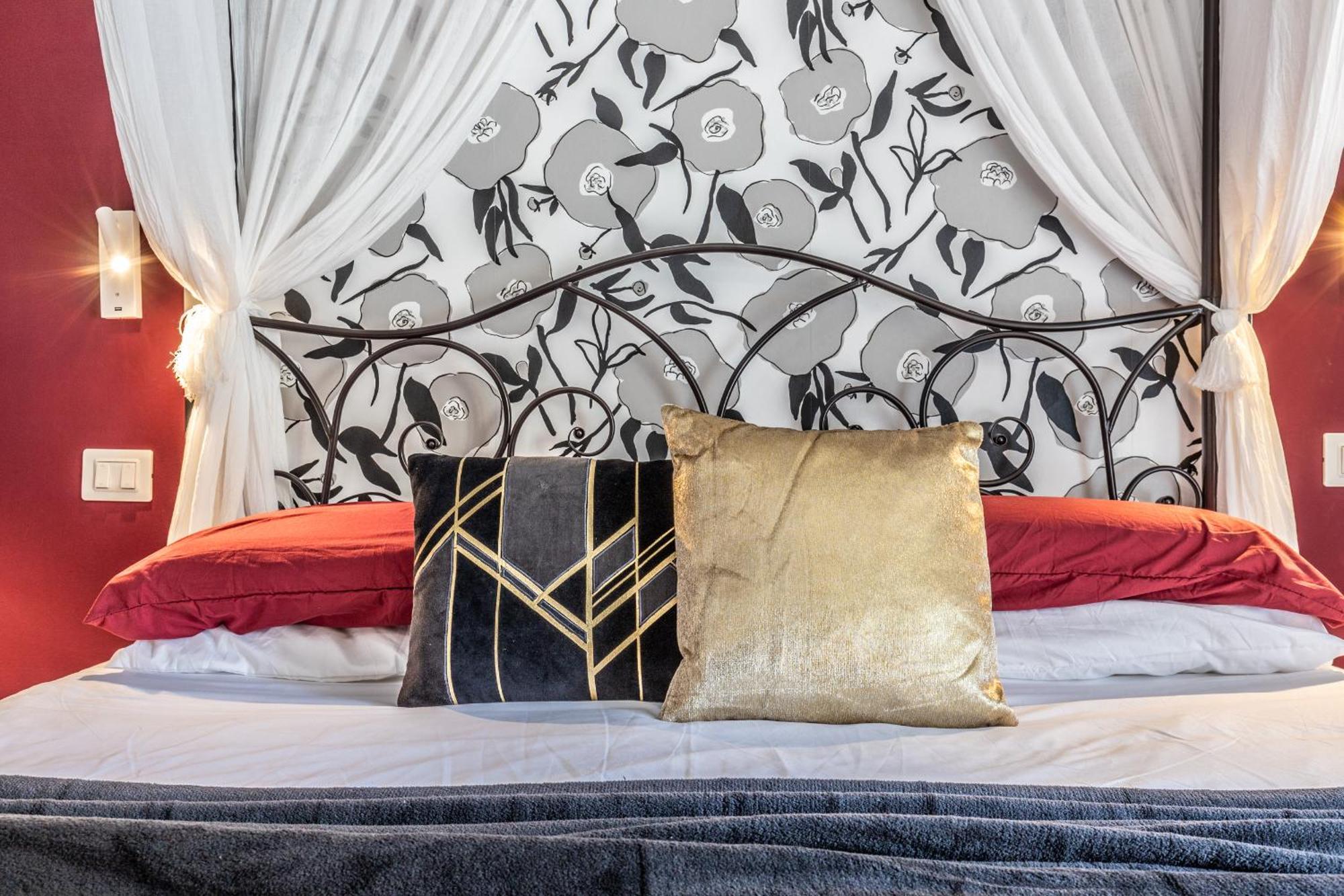 Ale House Hotel Arezzo Bagian luar foto
