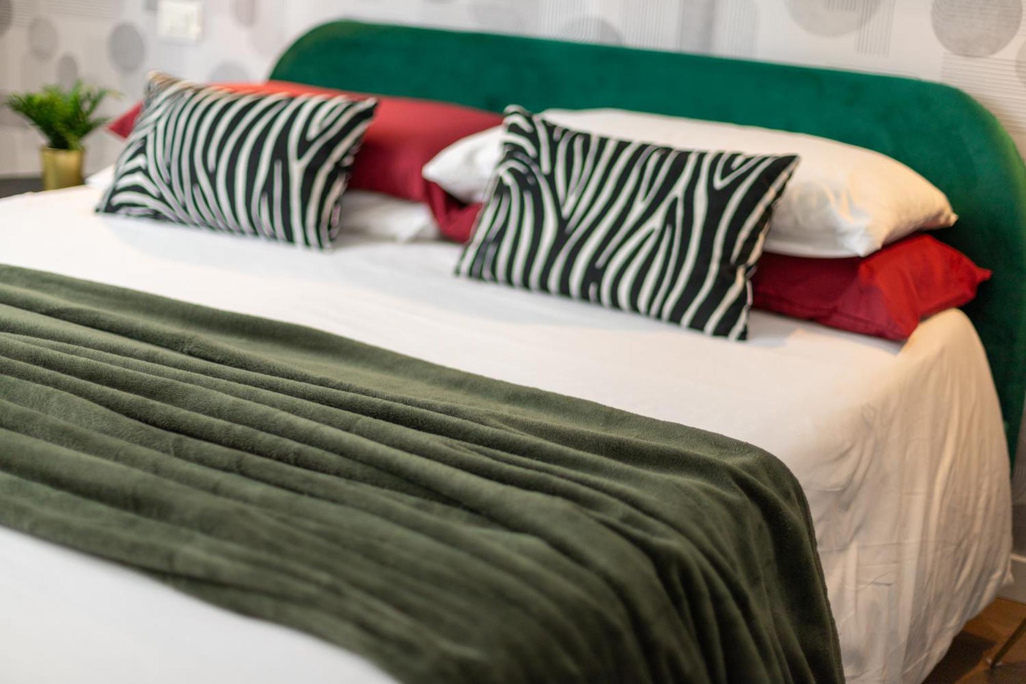 Ale House Hotel Arezzo Bagian luar foto