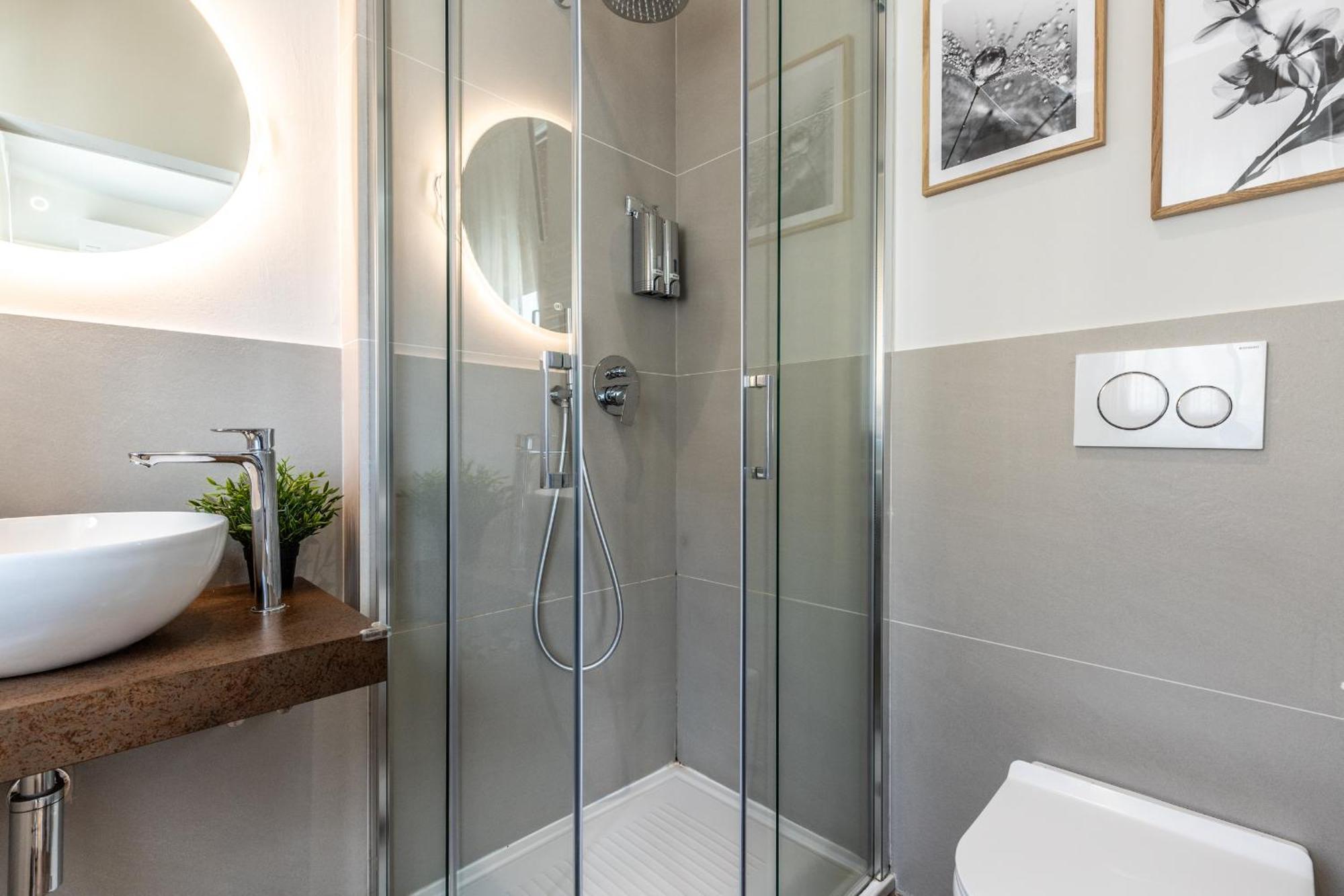 Ale House Hotel Arezzo Bagian luar foto